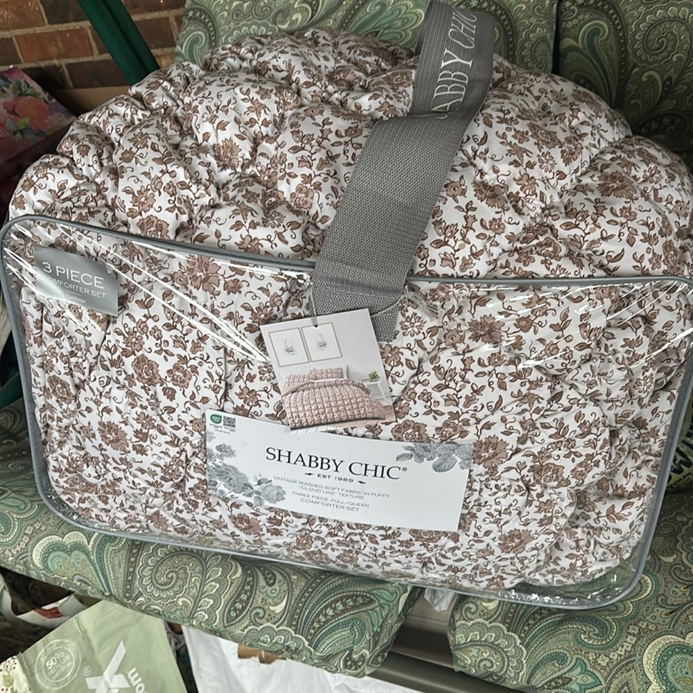 full/queen comforter set!